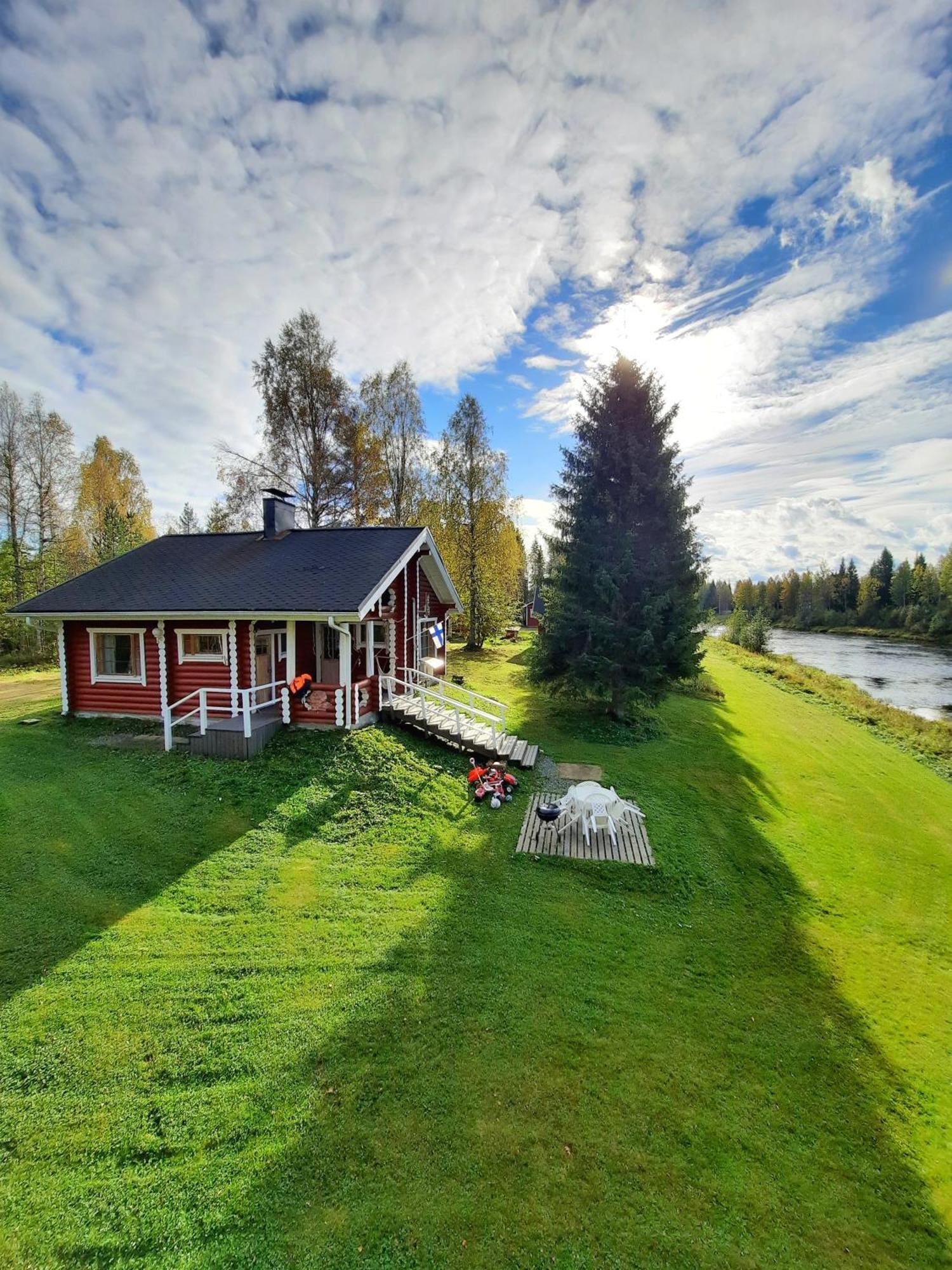 Lapin Villa Hiisi Joen Rannalla Ranua Exterior photo