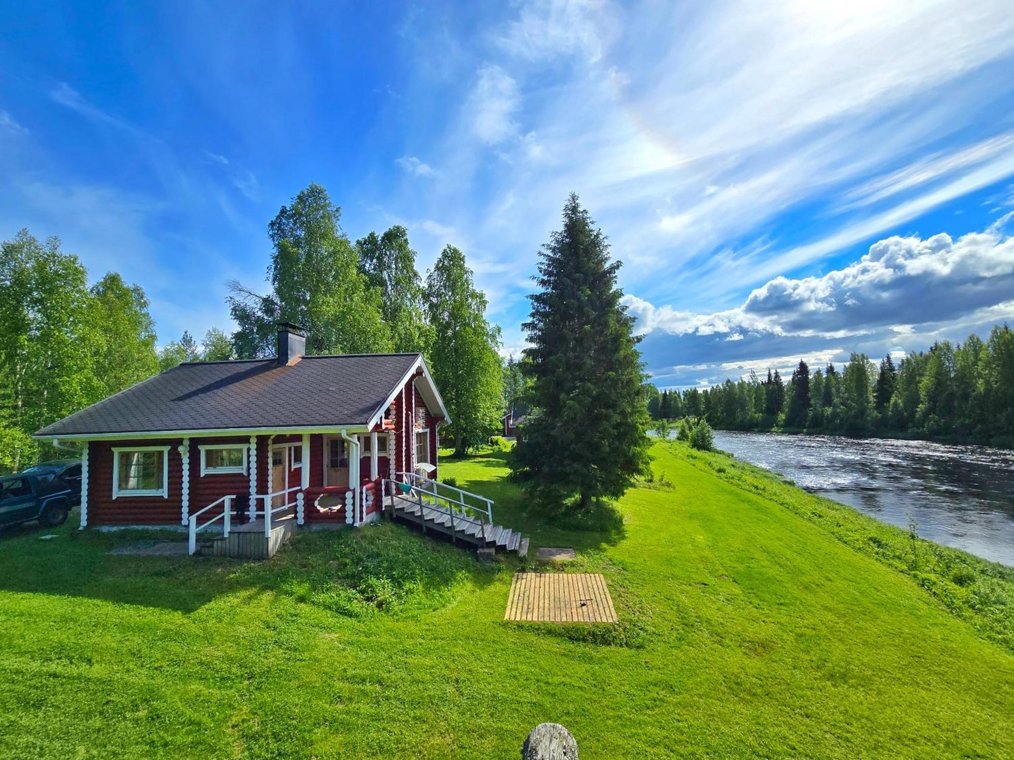 Lapin Villa Hiisi Joen Rannalla Ranua Exterior photo